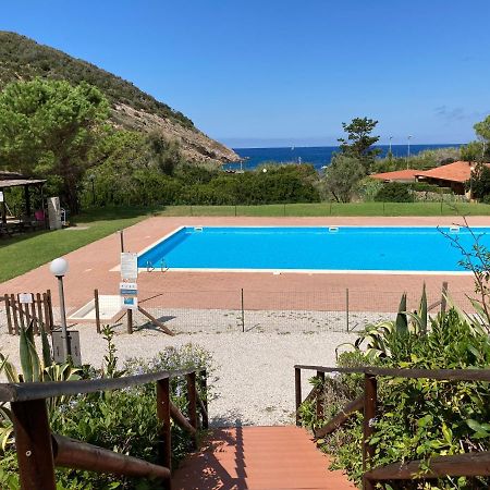 Marta'S Holidays Home Nisporto Bagian luar foto