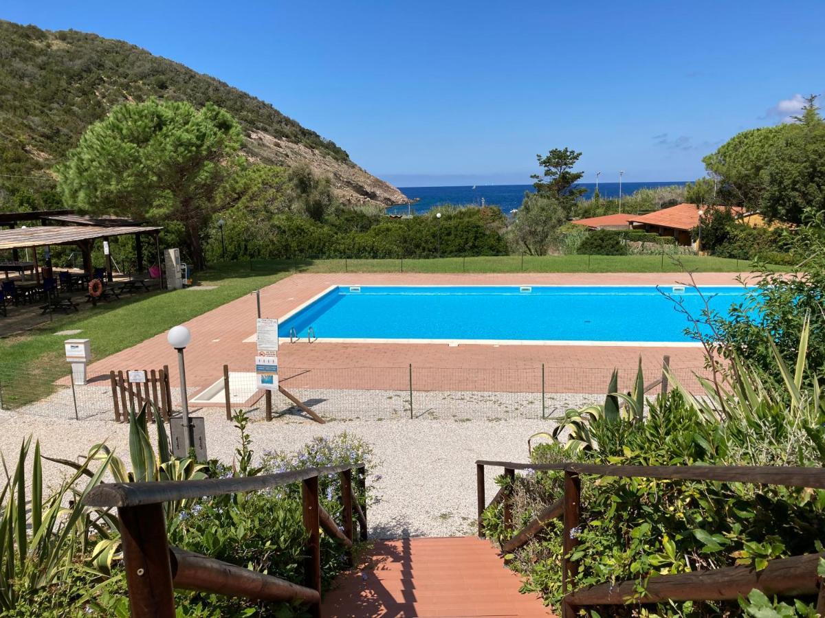 Marta'S Holidays Home Nisporto Bagian luar foto