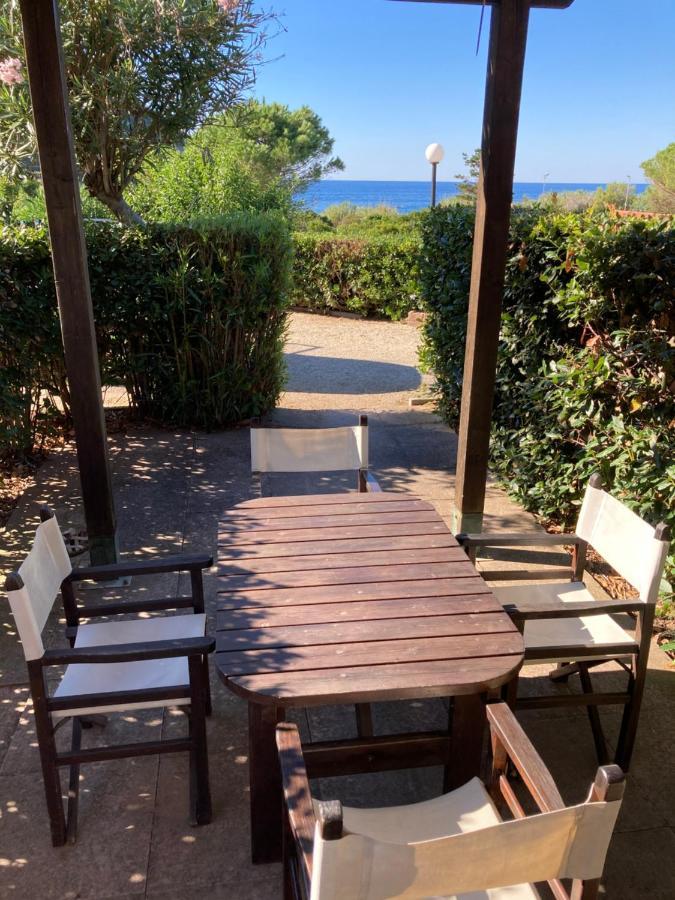 Marta'S Holidays Home Nisporto Bagian luar foto