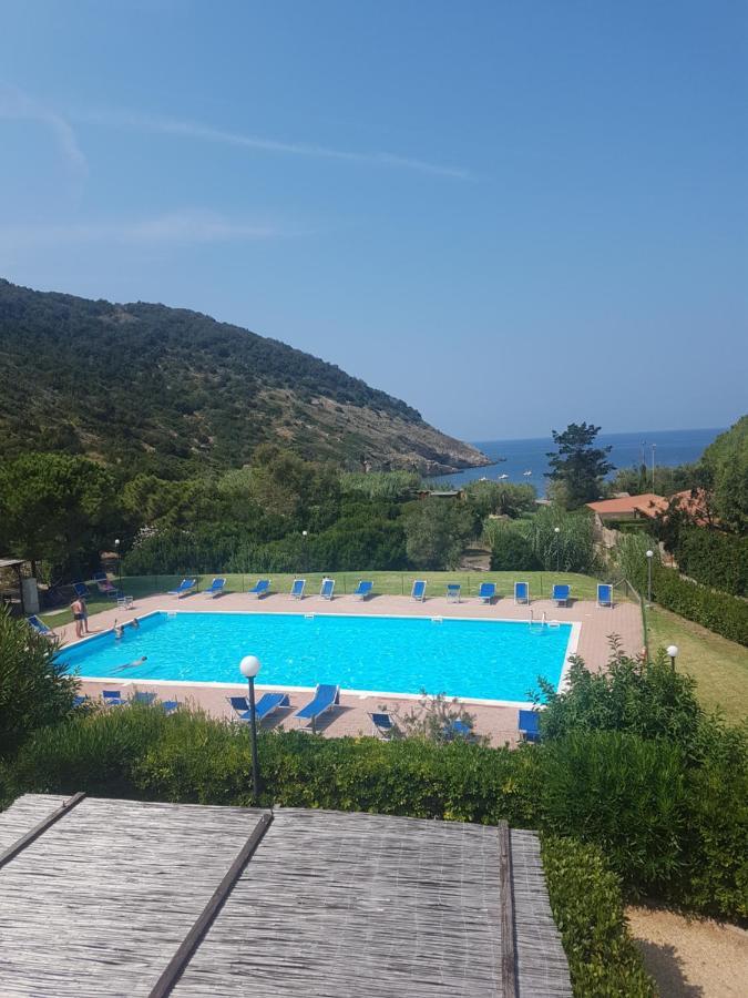 Marta'S Holidays Home Nisporto Bagian luar foto